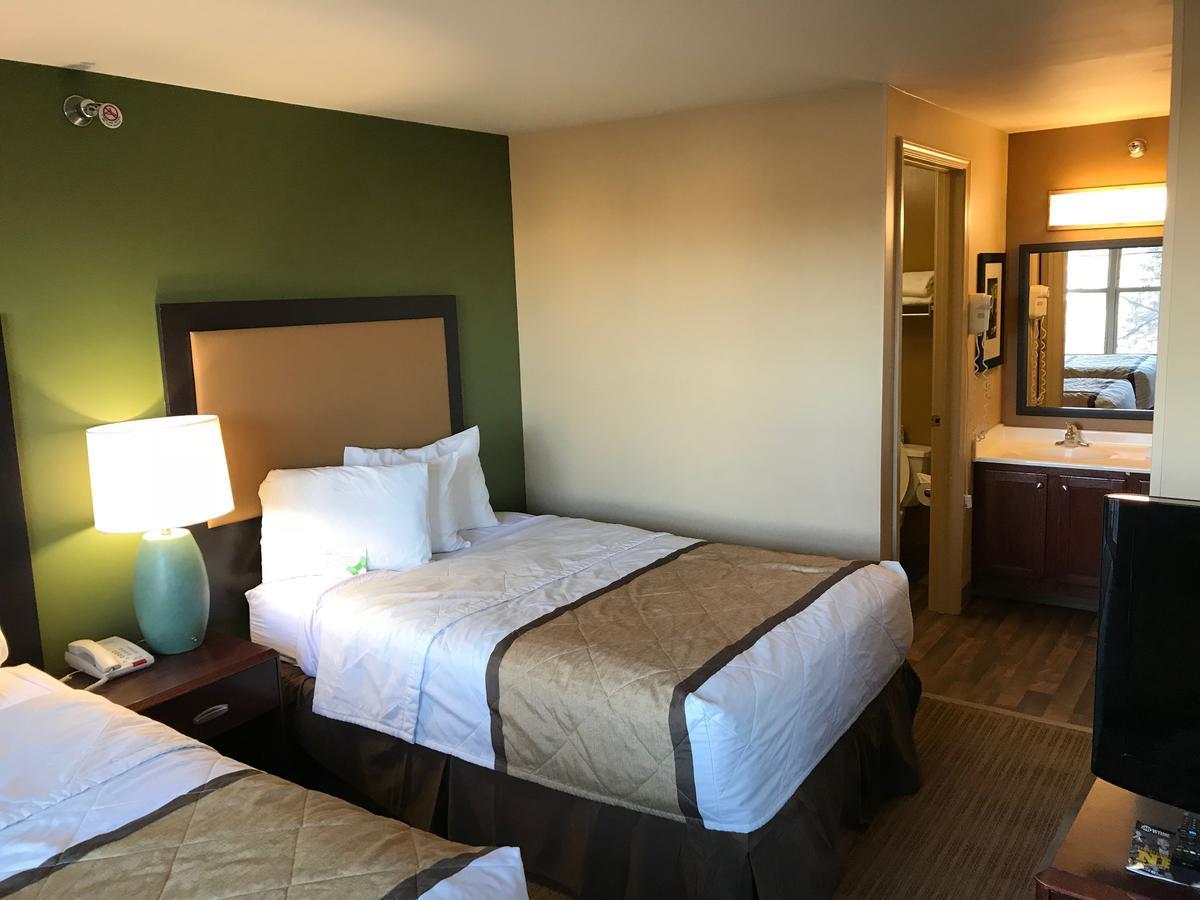 Extended Stay America Suites - Detroit - Auburn Hills - Featherstone Rd Exterior foto